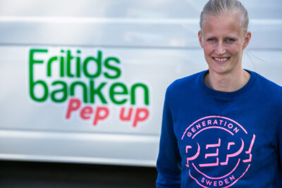 Carolina Klüft arbetar med pep up-bilar