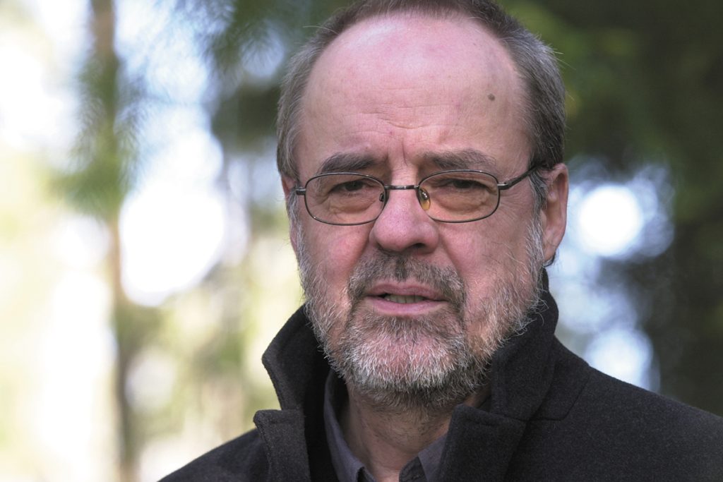 Porträtt på författaren Bo R Holmberg.